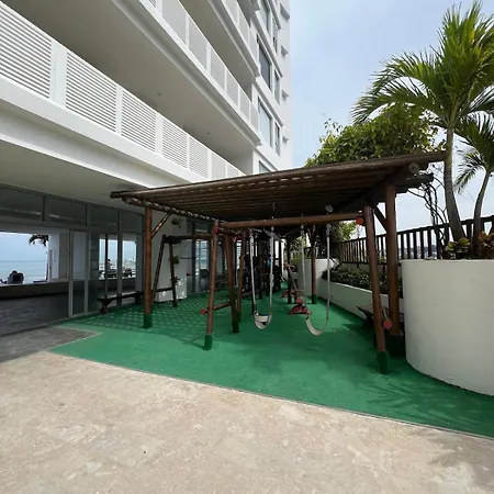 Frente Al Mar